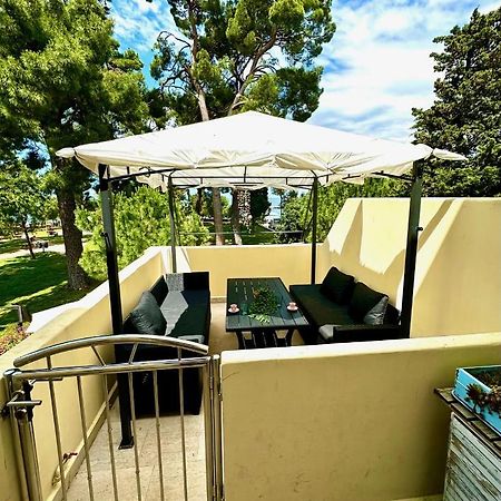 Novigrad Istria Mirta Deluxe Superior 5 Star Apartment, Your Piece Of Heaven By The Sea & Park, With Sea & Park View מראה חיצוני תמונה