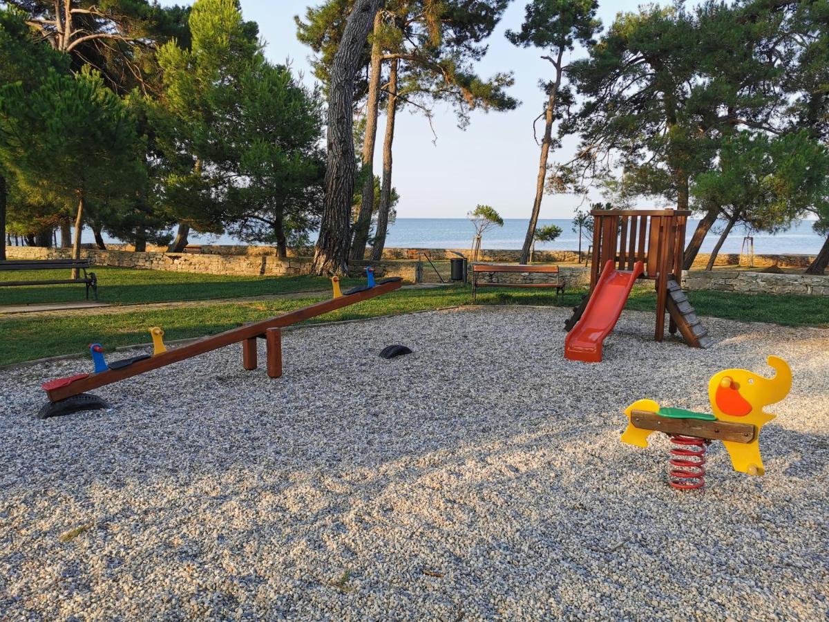 Novigrad Istria Mirta Deluxe Superior 5 Star Apartment, Your Piece Of Heaven By The Sea & Park, With Sea & Park View מראה חיצוני תמונה