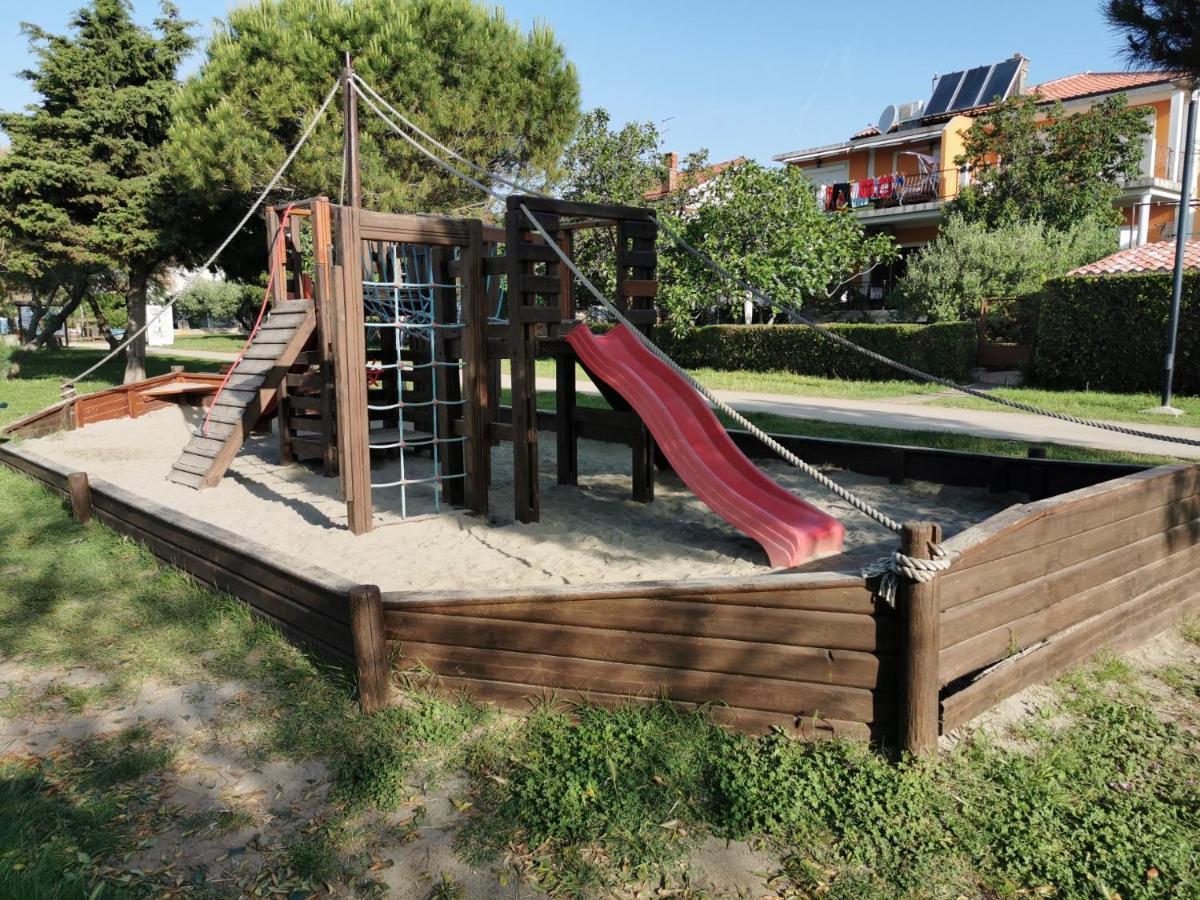 Novigrad Istria Mirta Deluxe Superior 5 Star Apartment, Your Piece Of Heaven By The Sea & Park, With Sea & Park View מראה חיצוני תמונה