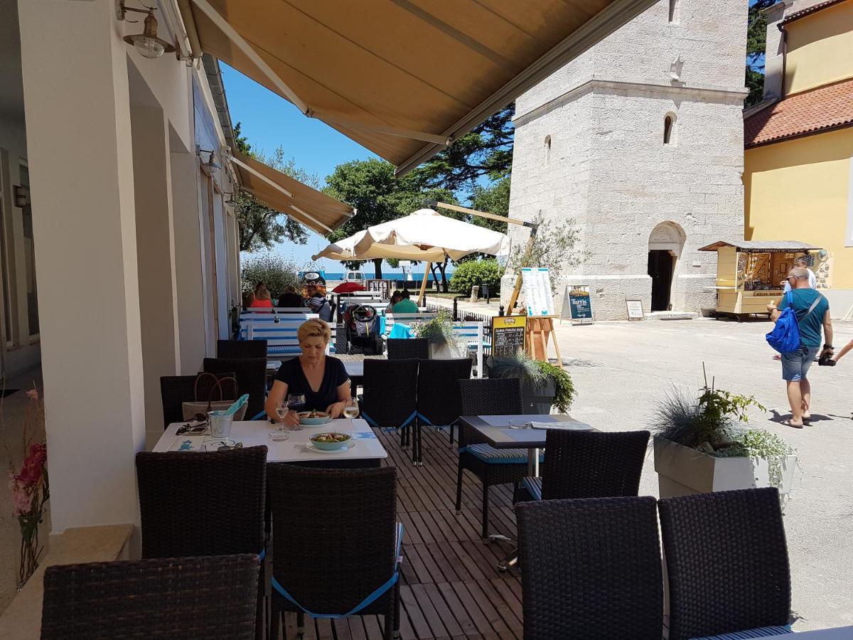 Novigrad Istria Mirta Deluxe Superior 5 Star Apartment, Your Piece Of Heaven By The Sea & Park, With Sea & Park View מראה חיצוני תמונה